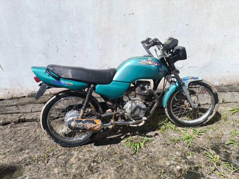 CIPRv/Brumado apreende veículo com restrição de roubo na BA-142, em Barra da Estiva