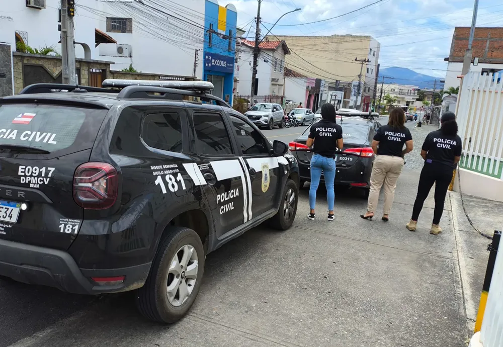 Homem é preso em flagrante por descumprimento de medida protetiva e agressão em Jequié
