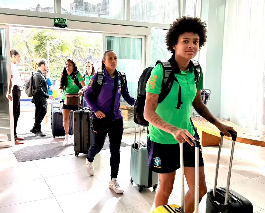 Seleção Feminina desembarca em Salvador para segundo amistoso