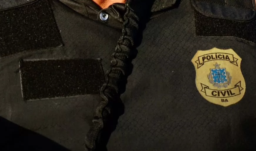 Homem é preso por tentativa de feminicídio da companheira em Maracás