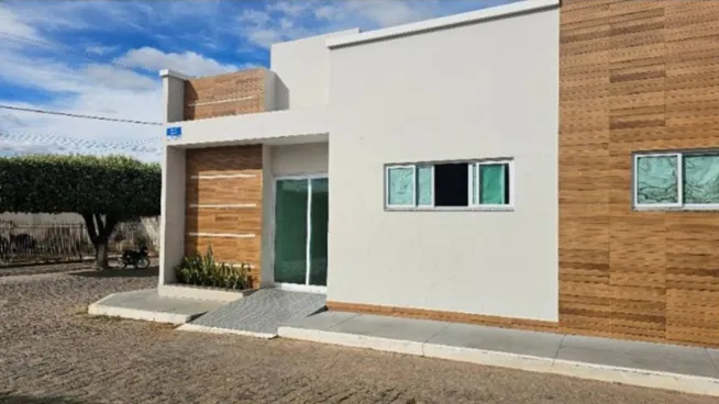 Criminosos invadem secretarias de Educação e Saúde e furtam celulares em Candiba