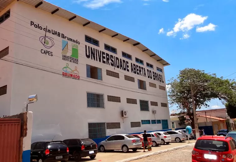 UESB abre vagas no curso superior de Tecnologia em Gestão Pública na UAB de Brumado