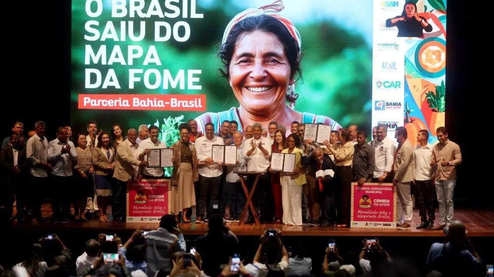 Em Feira de Santana, Jerônimo anuncia novas iniciativas estaduais de combate à fome durante seminário sobre segurança alimentar