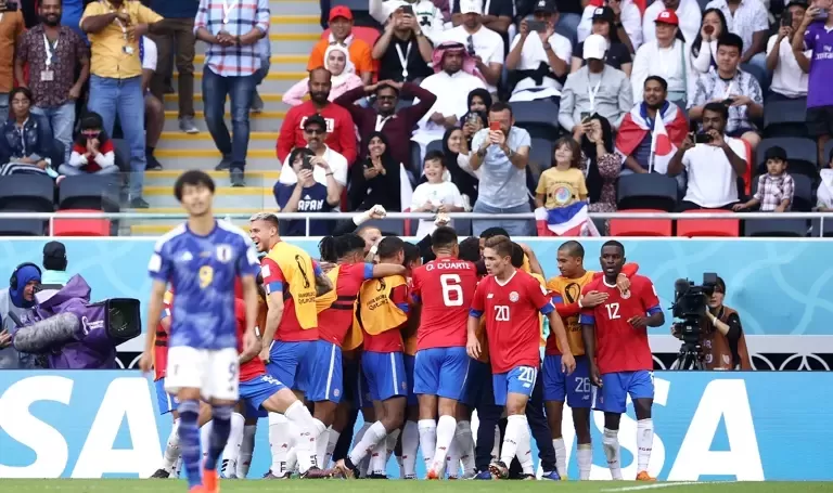 Costa Rica se recupera, vence Japão e segue viva na Copa do Mundo
