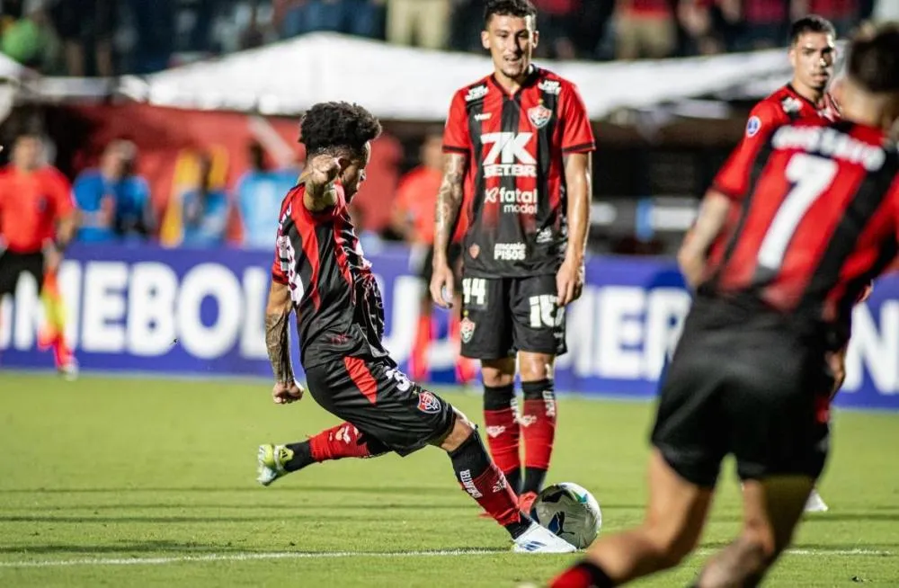 Vitória estreia com empate na Copa Sul-Americana