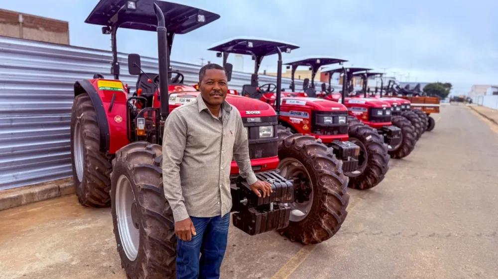 Governo do Estado entrega equipamentos e lança projeto para fortalecer agricultura familiar e abastecimento de água no Sudoeste baiano