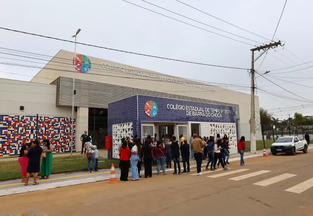Em Barra do Choça, Governo do Estado inaugura colégio de tempo integral e outros equipamentos
