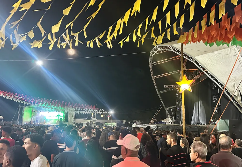 Prefeitura de Livramento de Nossa Senhora proíbe garrafas de vidro e coolers no Arraiá do Amor 2026