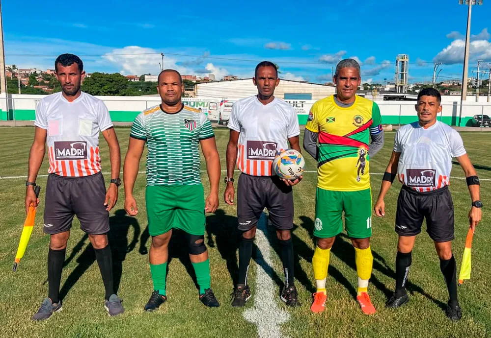 Boleiros vence Feirense por 2 a 1 na terceira rodada do Campeonato Brumadense Veterano