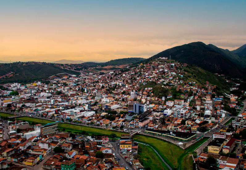 Padrasto é preso suspeito de estuprar menino com autismo na BA; conselheiro tutelar ouviu crime por telefone e acionou a polícia