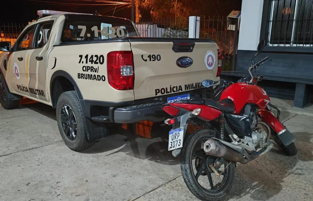 CIPRv/BRUMADO recupera veículo roubado durante abordagem na BR-030, em Ibitira