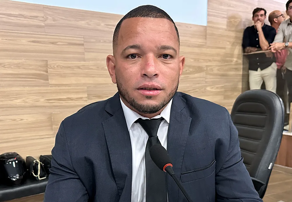 Projeto de lei do vereador Harley Lopes que cria salas de silêncio para autorregulação de alunos autistas e neuroatípicos nas escolas do município é sancionado pelo prefeito