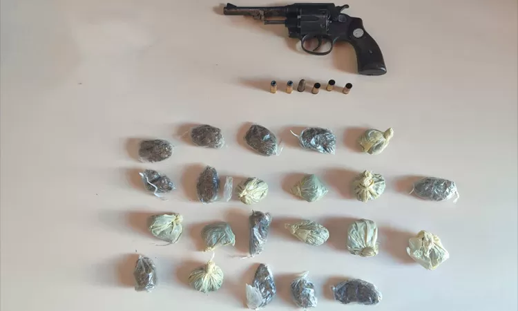 Suspeito morre em tiroteio com a Cipe Chapada em Iaçu