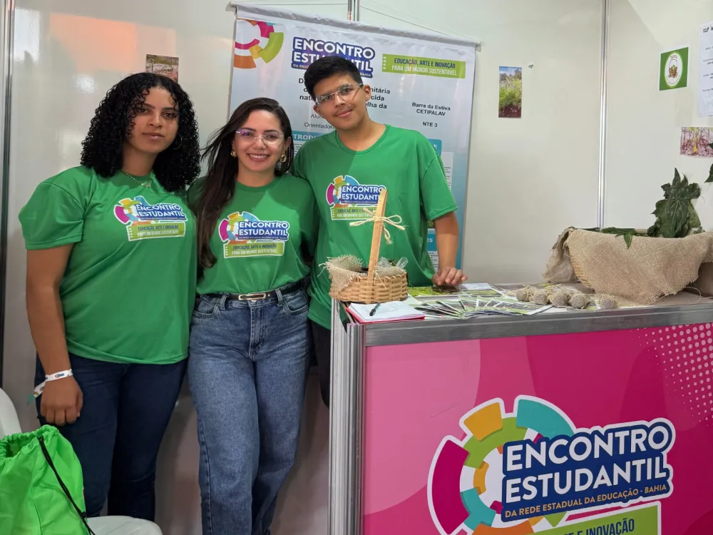 Estudantes de Barra da Estiva utilizam mamona para criar inseticida que combate pragas em lavoura