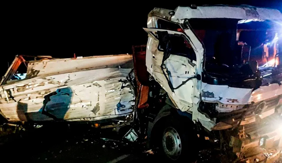 Colisão na BR-116 em Itatim deixa dois mortos, incluindo um brumadense