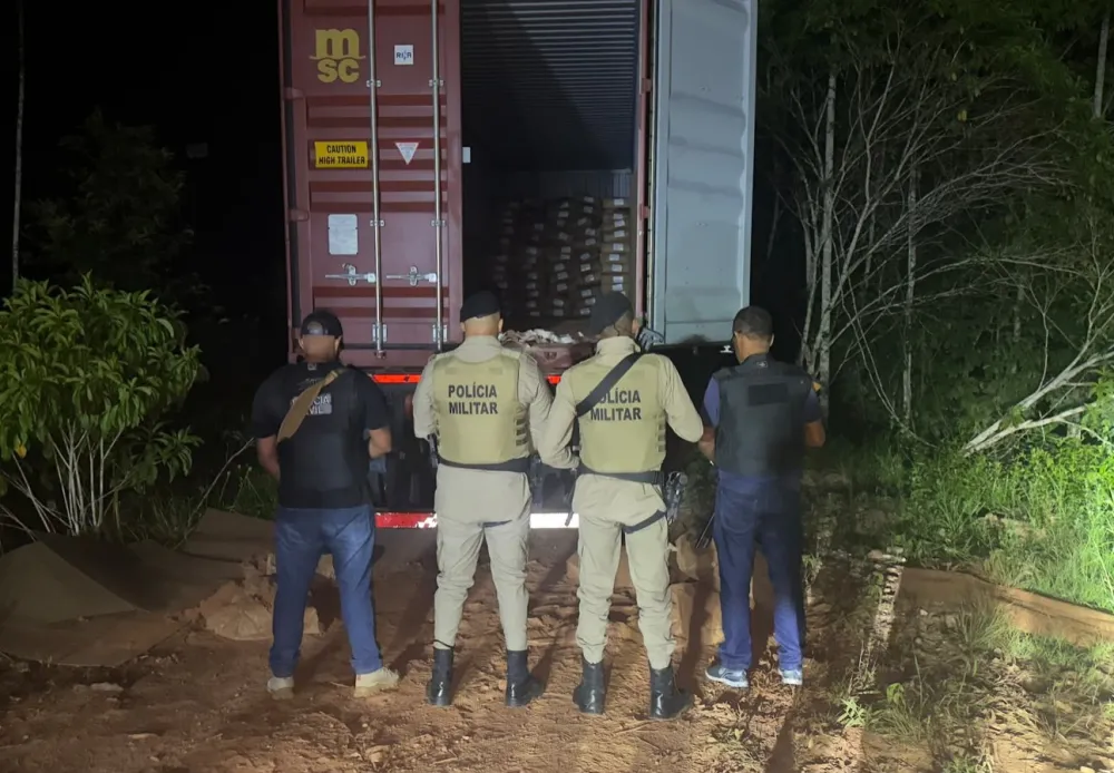 Ação conjunta recupera em Ibirapitanga carga de cacau em pó avaliada em R$ 500 mil