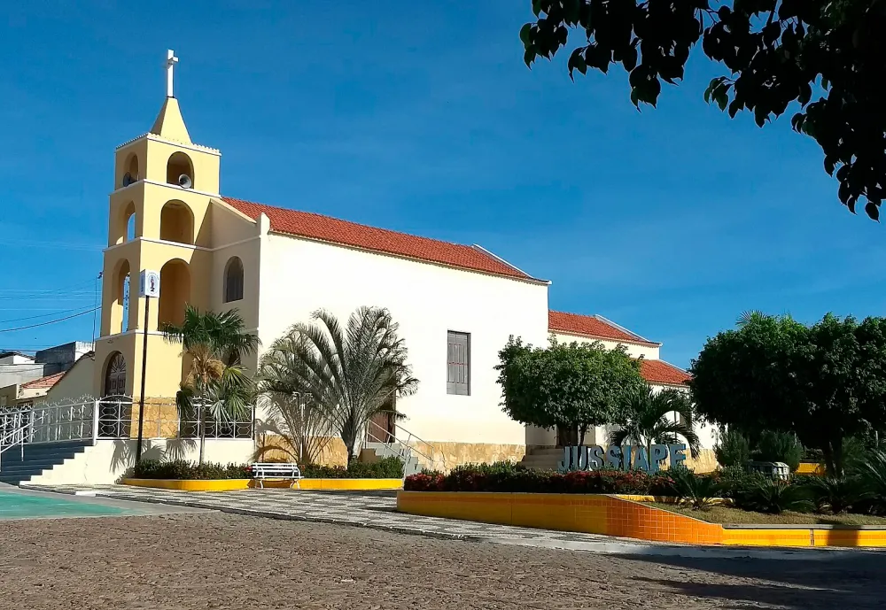 Diocese de Livramento anuncia mudanças nas funções de dois padres em Jussiape