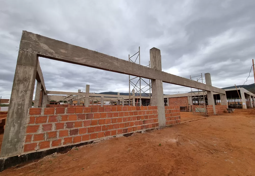 Inflação da construção civil cai para 0,08% em fevereiro, diz IBGE