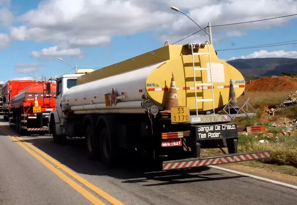 Óleo diesel cai pela 4ª vez em cinco semanas e acumula recuo de 4,5%