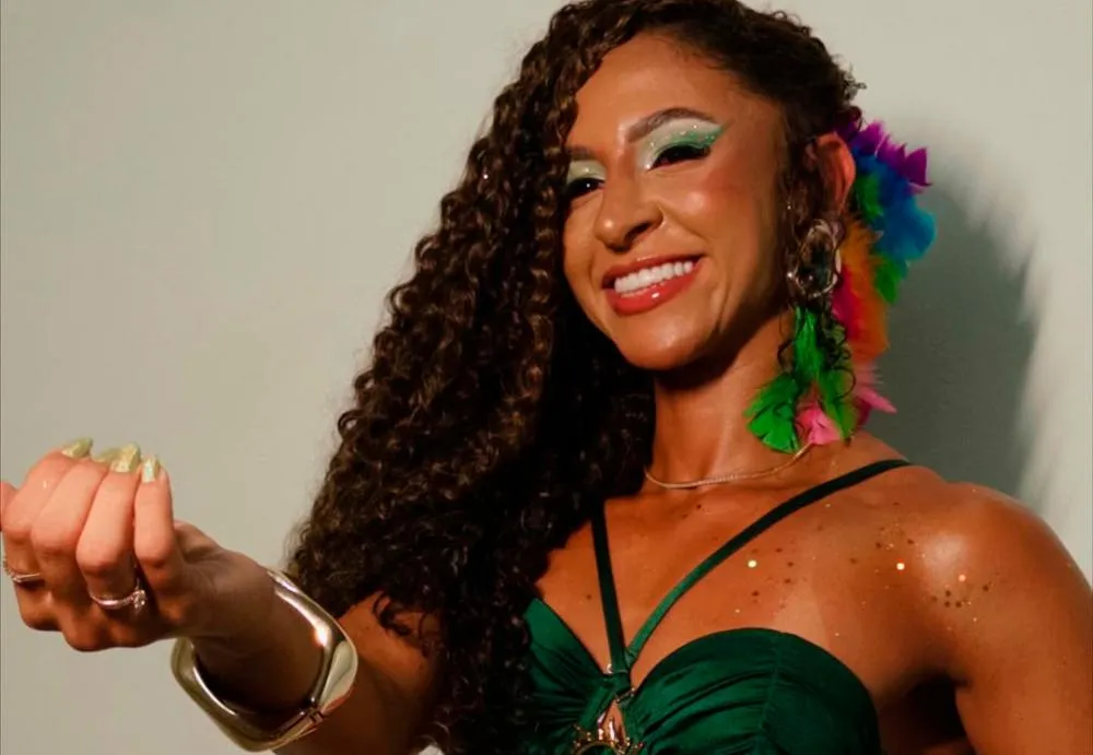 Brumadense Mavi Nunes avança para a final do concurso Rainha do Carnaval de Salvador 2026