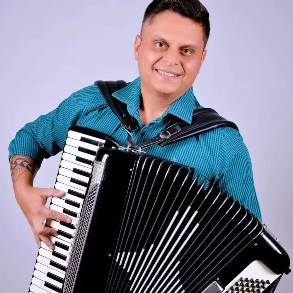 Filho de Flávio José Morre em Acidente de Carro em Monteiro, PB
