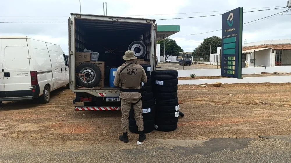 CIPRv/Brumado apreende carga sem nota fiscal na BA-263