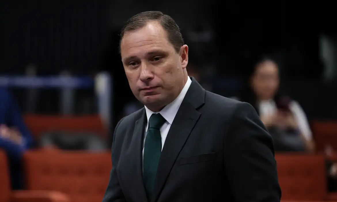 Em interrogatório, Cid diz que Bolsonaro mudou minuta golpista e ordenou prisão de Moraes