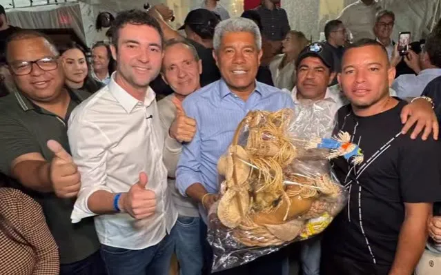 Prefeito Fabrício Abrantes convida governador Jerônimo Rodrigues para os 149 anos de Brumado