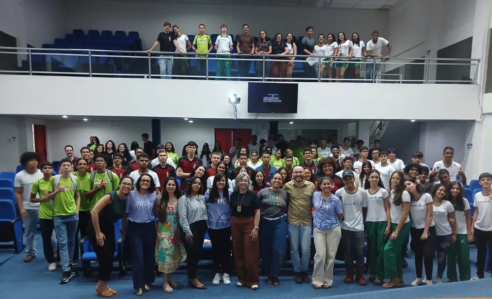 Polícia Civil participa de palestra de conscientização e prevenção à violência contra a mulher para jovens e adolescentes em Brumado