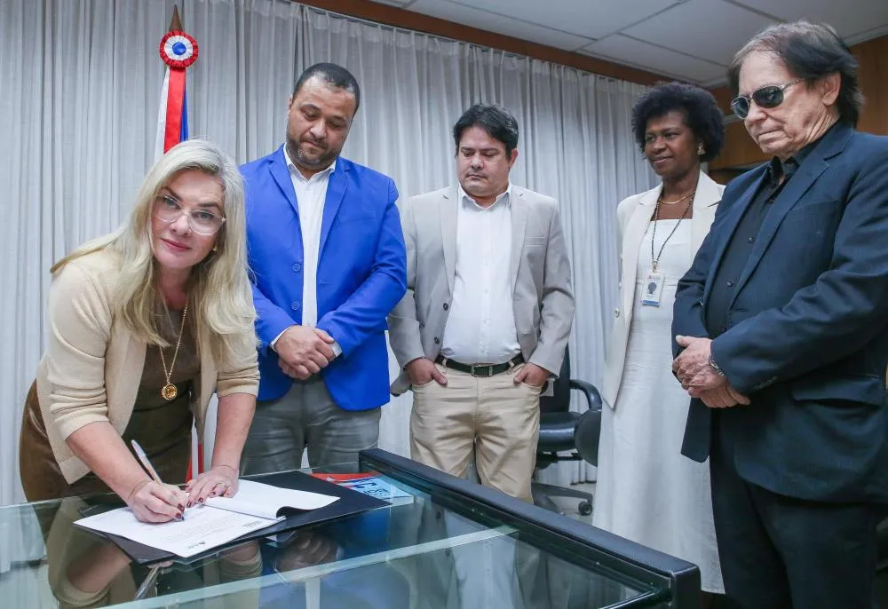 Ivana Bastos fortalece parceria com a UNIVAS e renova uso do sistema ALBAVOX na ALBA