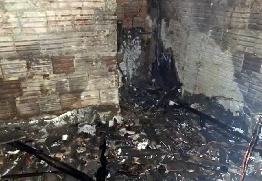 Incêndio atinge três apartamentos de hotel e imóveis vizinhos em Bom Jesus da Lapa