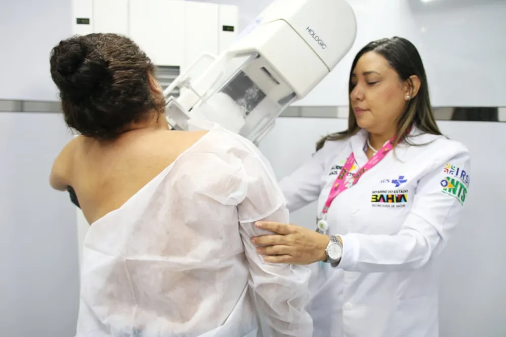 Outubro Rosa: Bahia dá início ao mutirão de 40 mil mamografias na capital e interior do estado