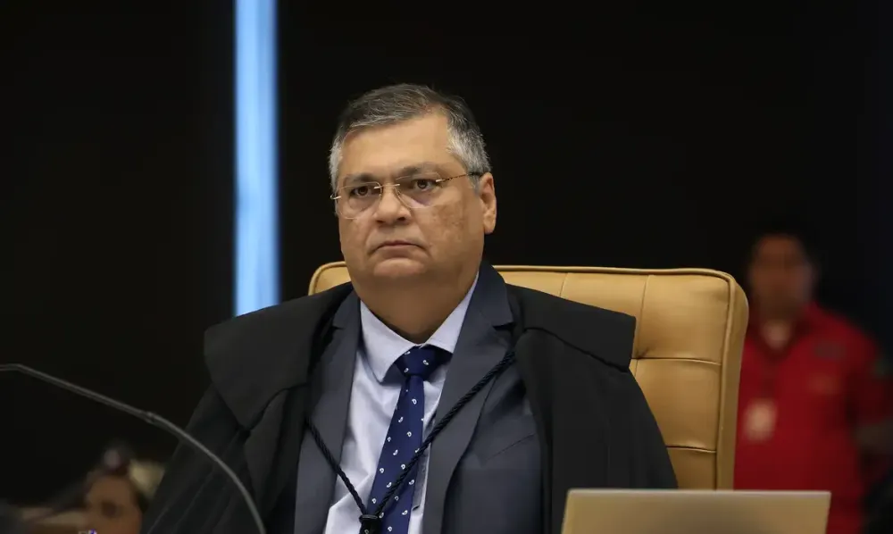 Dino derruba decisão de Mendonça e libera post sobre Nossa Senhora