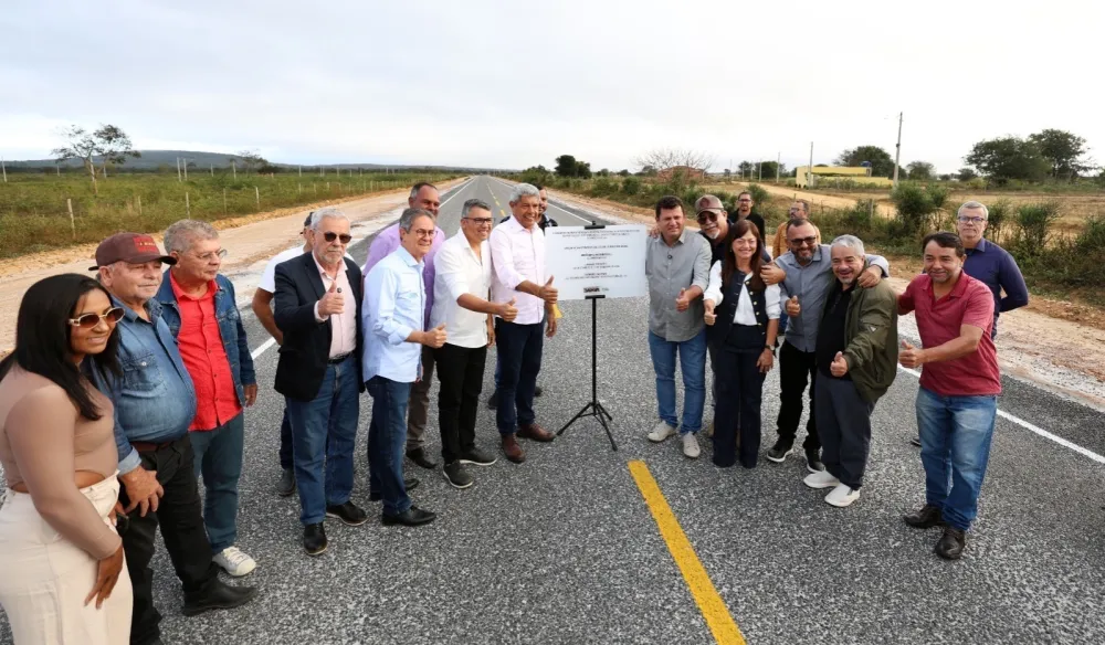 Em Vitória da Conquista, Jerônimo Rodrigues entrega e autoriza mais de R$ 600 milhões em investimentos para Sudoeste baiano