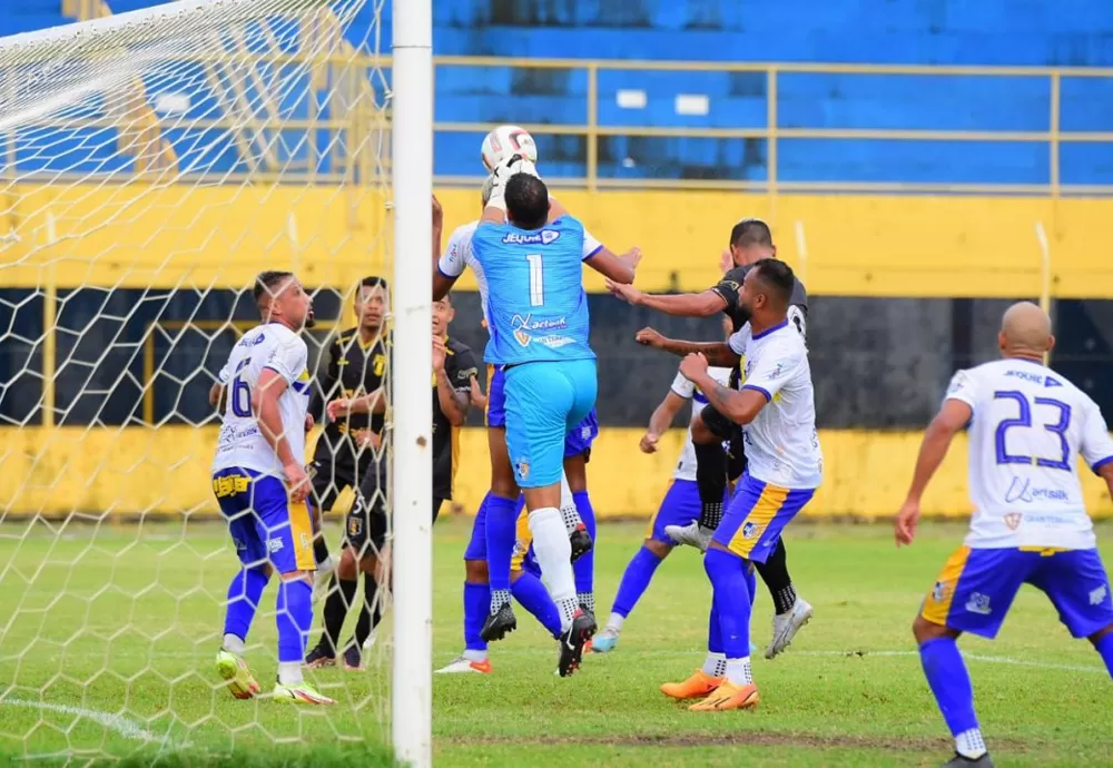 Baiano: Vitória da Conquista larga na frente, Grapiúna e Jequié ficaram no empate pelas semifinais da Série B