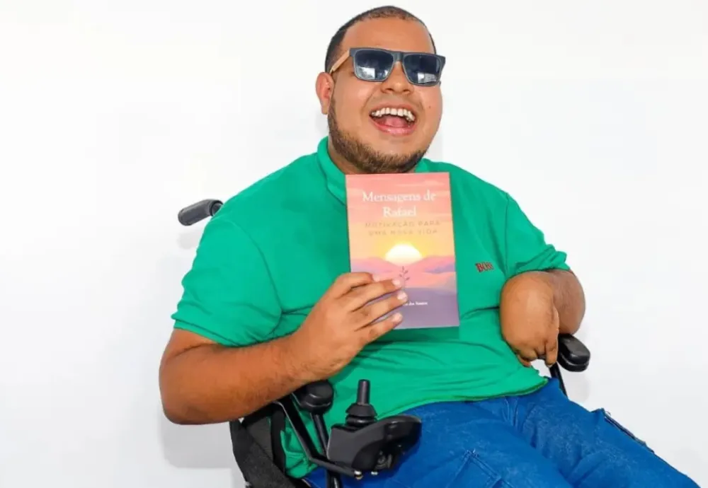 Escritor de Nova Itarana lança segundo livro com mensagens de motivação, fé e esperança