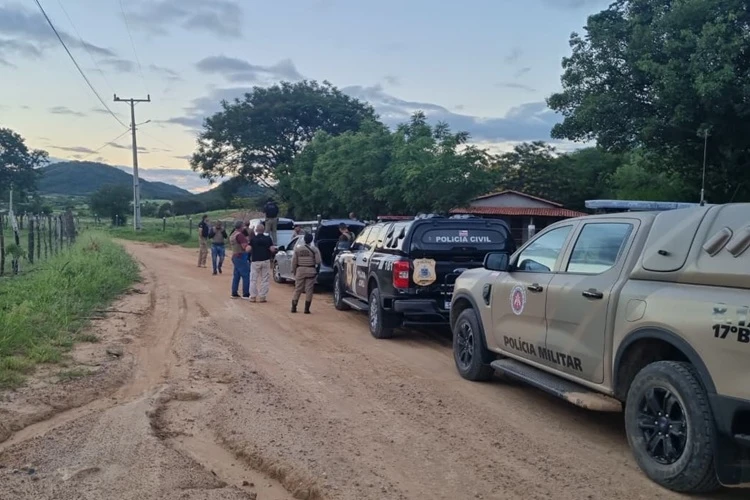 Ação integrada em Guanambi resulta em prisões, apreensão de entorpecentes e mais de R$ 20 mil