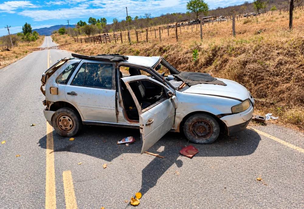 Idoso de 80 anos morre após carro capotar na BA-263, em Urandi