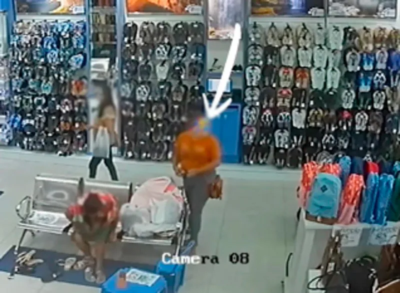 Vídeo flagra furto cometido por mulher em loja do centro comercial de Brumado