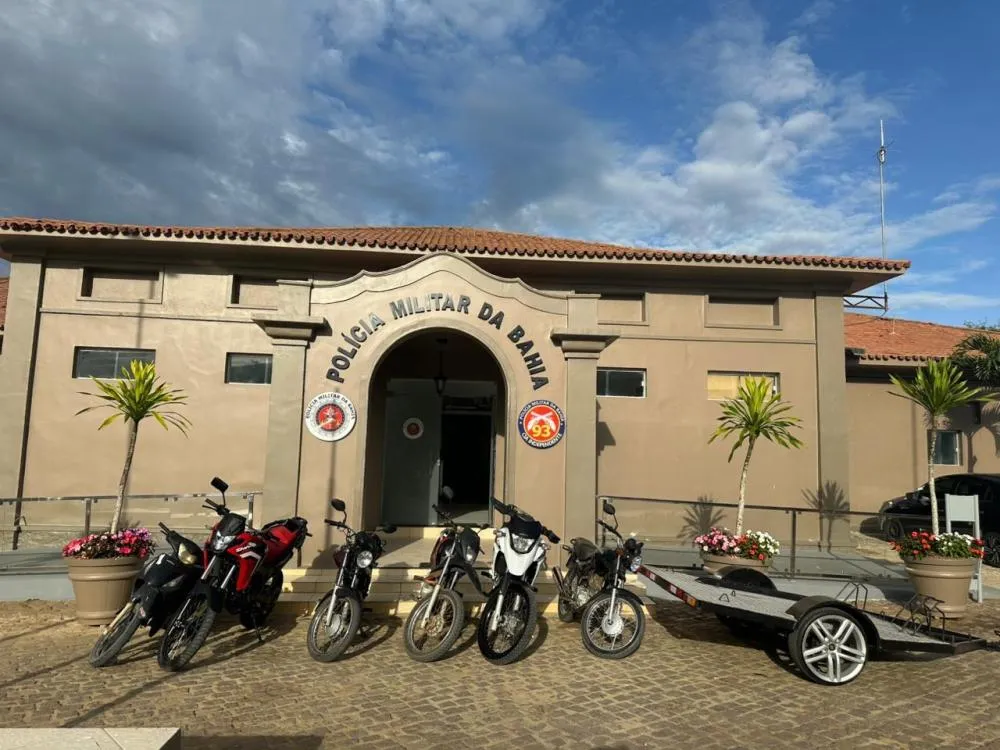 Operação conjunta contra ‘graus de moto’ apreende veículos e simulacros de arma em Maracás