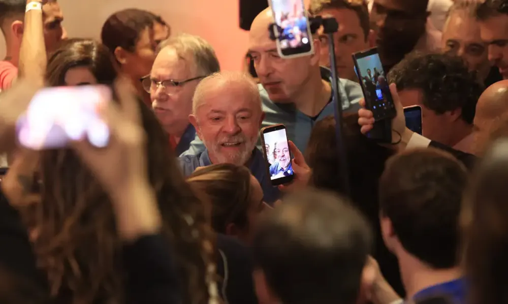 Líderes europeus e latino-americanos parabenizam Lula. OEA destaca participação no segundo turno