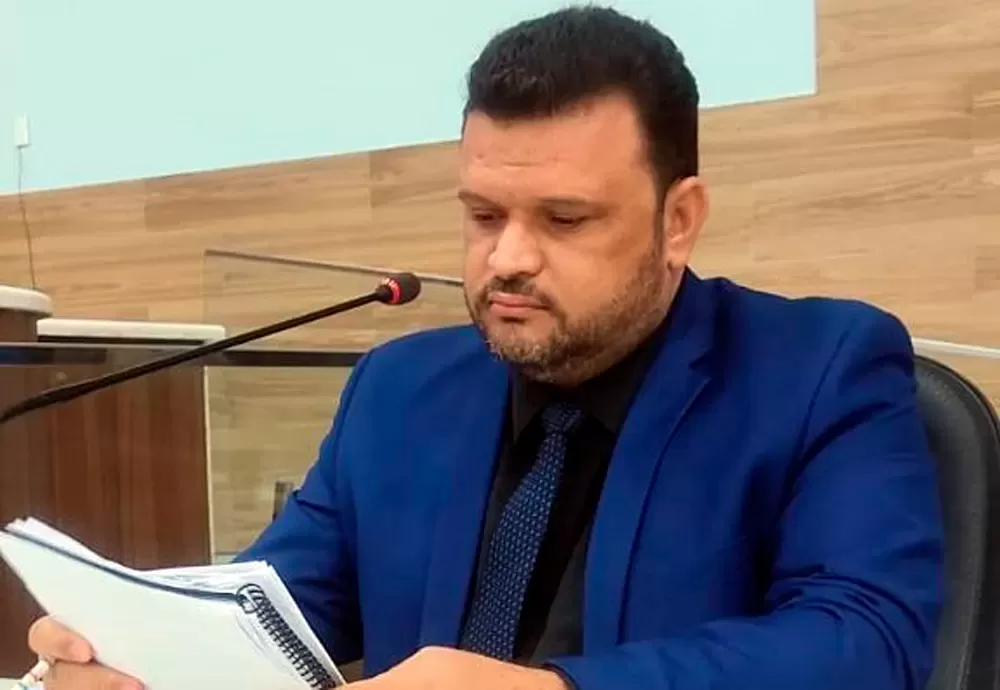 Câmara de Brumado aprova requerimento do vereador Amarildo que convoca representante da Embasa para explicar falta d'água