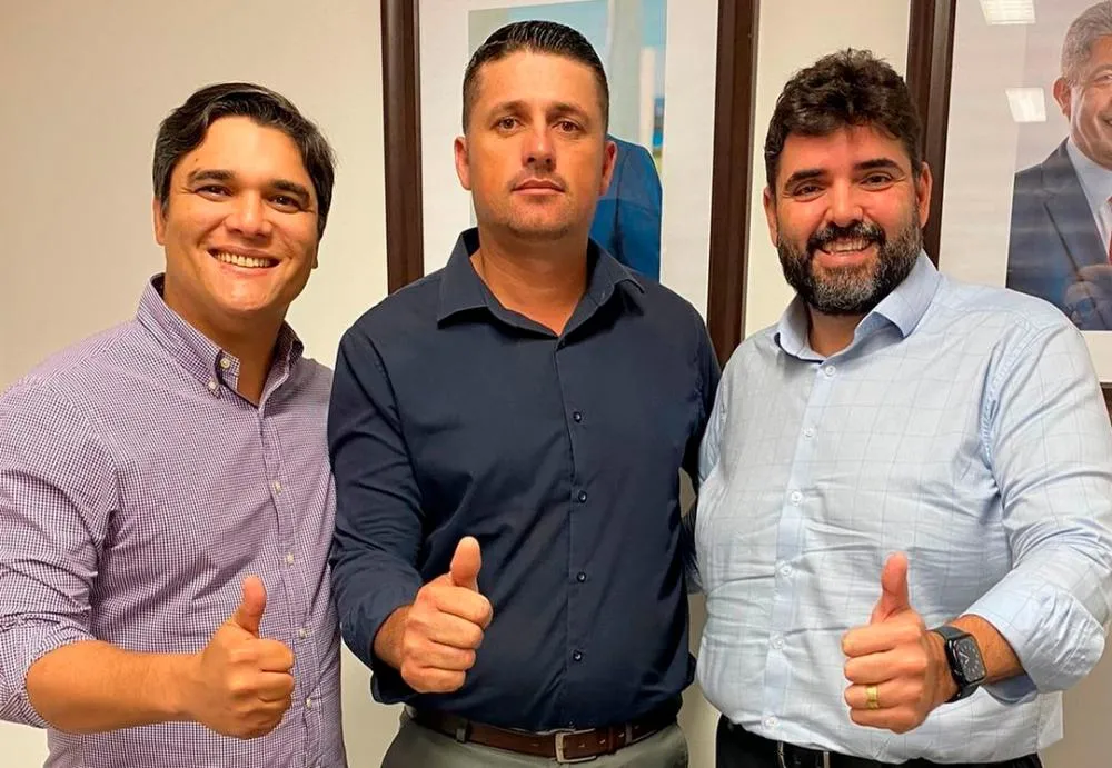 Com apoio do deputado Vitor Bonfim, prefeito eleito de Cordeiros busca parceria com o Governo do Estado para atender demandas do município