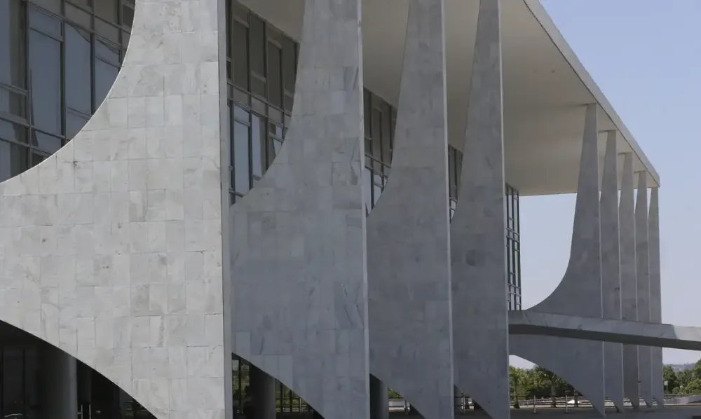 Governo abre processo de reciprocidade contra tarifas dos EUA