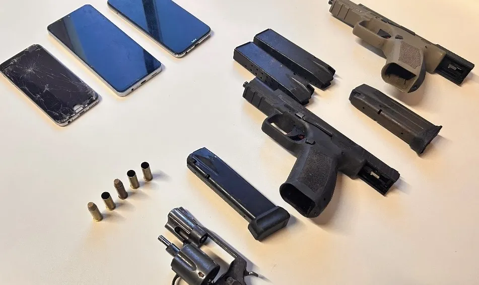 Suspeitos de triplo homicídio morrem em confronto com a polícia em Barra do Choça