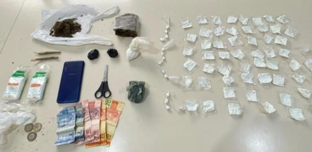 Suspeito de tráfico é preso pela Polícia Militar em Pindaí