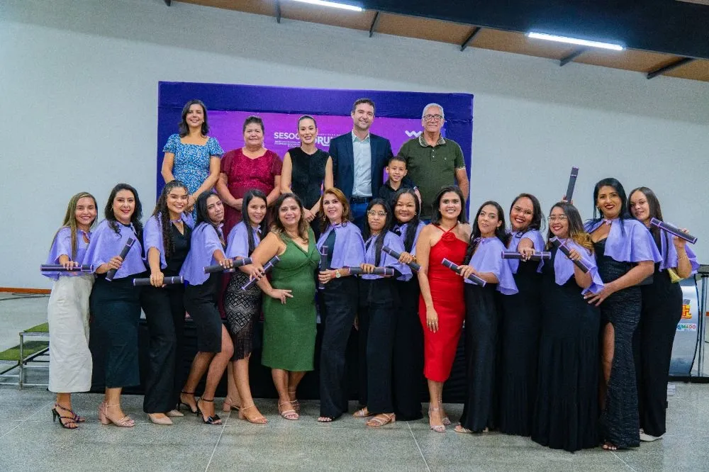 Formatura celebra o início de novos caminhos para as 100 primeiras alunas do Programa Empreender Mulher em Brumado