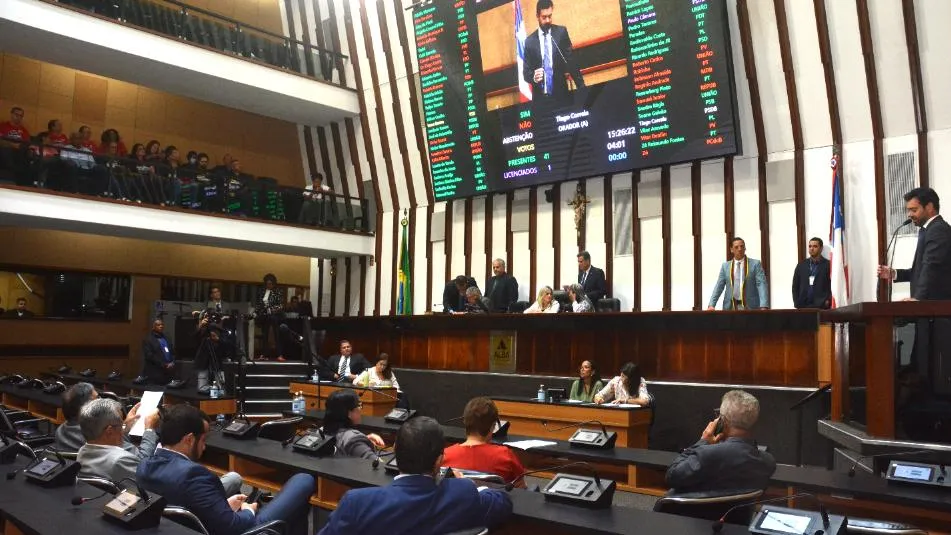 Eleição para vice-presidente da ALBA é adiada para terça-feira