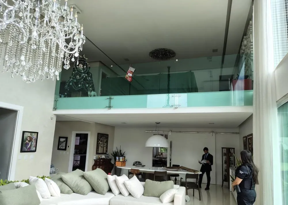 Operação Sinete desarticula grupo envolvido em fraudes fundiárias, documentos falsos e lavagem de dinheiro em Feira de Santana