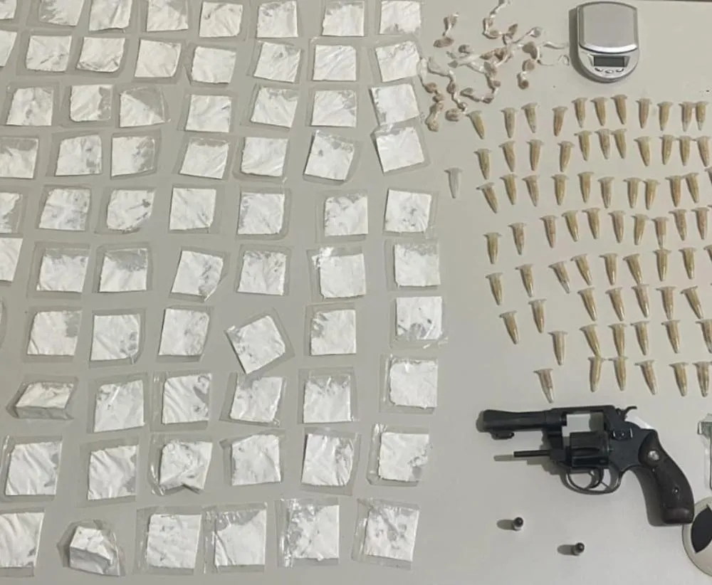 Guarnições da 80ª CIPM apreendem arma de fogo, drogas e outros materiais em operação em Cordeiros